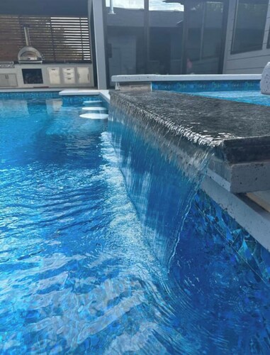 1-bedroom Pool house in just outside of west Wichita, with pool and spa.