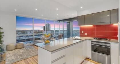 Adelaide Central Skyline Panoramic Suite