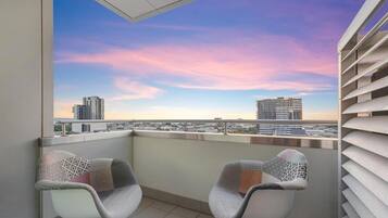 Pemandangan kota dari properti