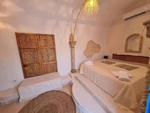 2 bedrooms, iron/ironing board, WiFi - Magnifique Houche Avec Piscine Sans Vis-à-vis (Houmt Souk)