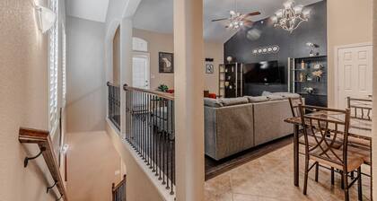The Castle by the Lake w Pool Balcony Grandscape