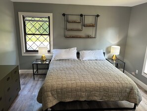 3 soverom, strykejern/-brett, reiseseng for barn og wi-fi