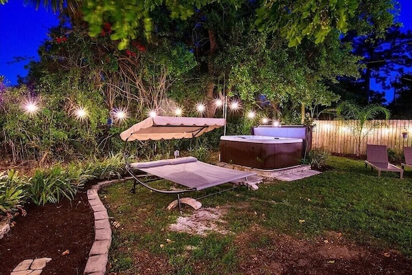 Outdoor spa tub