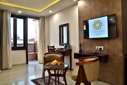 Superior Double Room, Balcony | In-room safe, desk, blackout drapes, soundproofing