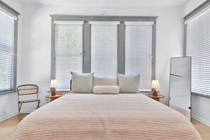 3 habitaciones, tabla de planchar con plancha, cuna de viaje y wifi