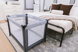 3 Schlafzimmer, Bügeleisen/Bügelbrett, Reisekinderbett, WLAN