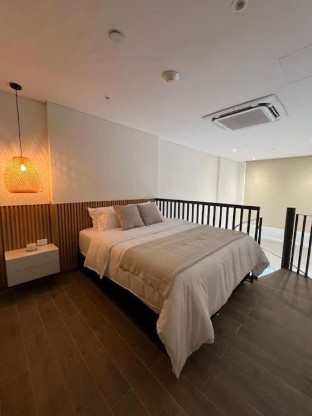 1 chambre, fer et planche à repasser, lit parapluie, Wi-Fi gratuit