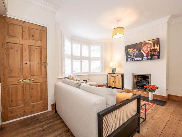 Smart-TV, peis og kontorer