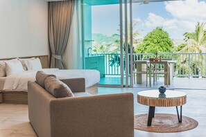 In-room safe, soundproofing, free WiFi