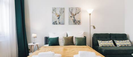 2 عدّة غرف نوم ومكواة/لوح كي وسرير سفر وواي فاي مجانًا