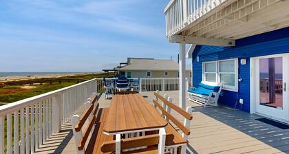 3-bedroom beach home with patio, backyard and dog-friendly