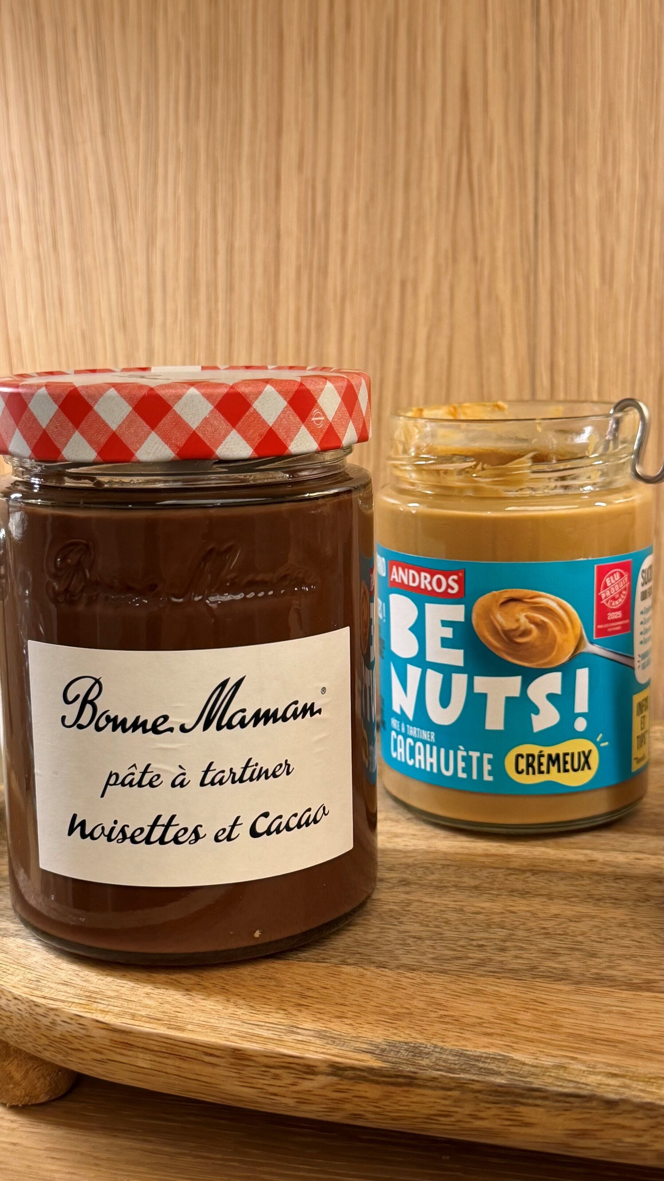 A jar of Bonne Mamman pâté à tartiner and a jar of Andros nuts.
