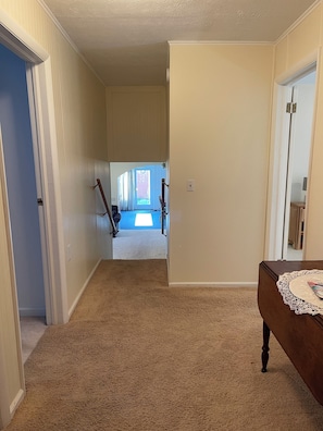 Interior - Kelly's Carriage House (Savona)