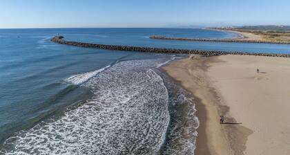 Maison de vacances à Vendres plage. Résidence avec piscines à 800m de la plage