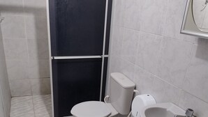 Free toiletries, towels, toilet paper - Hotel Recanto da Lagoa (Juazeiro do Norte)