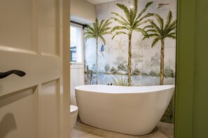 Shower, hair dryer, towels - Lythe Barn, Grassington (Grassington, Skipton)
