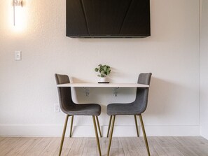 Interior - Kissimmee Luxury 1BR Condo & Next to Disney World (Kissimmee)