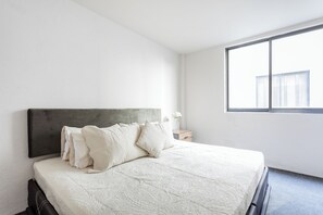 2 bedrooms, iron/ironing board, free WiFi, bed sheets - Chic City Living - Roma Norte -laundry- Sleeps 7 (Mexico City)