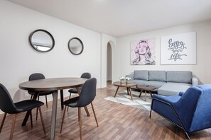 Interior - Chic City Living - Roma Norte -laundry- Sleeps 7 (Mexico City)