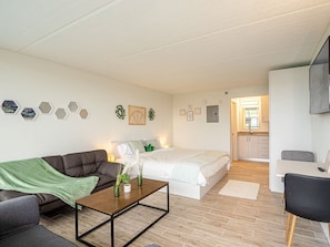 1 dormitorio, escritorio, wifi y ropa de cama
