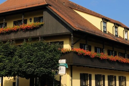 Boardinghouse calf stretcher