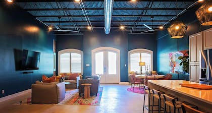 'Green Door' Downtown Loft