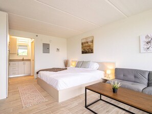 1 habitación, escritorio, wifi y ropa de cama 