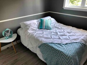 4 Schlafzimmer, Bügeleisen/Bügelbrett, kostenloses WLAN, Bettwäsche