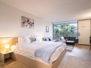 1 dormitorio, escritorio, wifi y ropa de cama