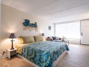 1 bedroom, desk, WiFi, bed sheets