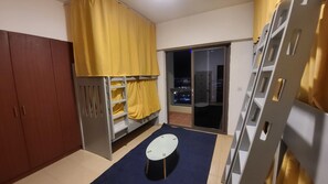 Comfort Shared Dormitory, Sea View | Laptop workspace, soundproofing, iron/ironing board - ATLANTIS VIEW HOSTEL (Dubai)