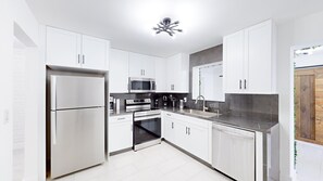 Casa | 5 dormitorios y Internet