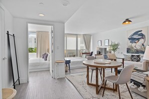 Desk, WiFi - Grand Suite with Private Balcony, Pool, and Gym (Miami Beach)