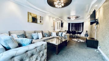 House | Living area | TV