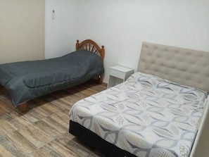 2 bedrooms, WiFi, bed sheets