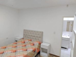 2 bedrooms, WiFi, bed sheets