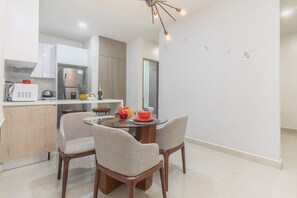 Junior Apartment | Dining room - Distrito Corazón by BoutiqueApartmentsMX (Playa del Carmen)