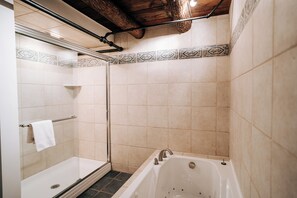Honeymoon Suite | Bathroom | Hair dryer, towels, soap, shampoo - HollyHedge Estate (New Hope)