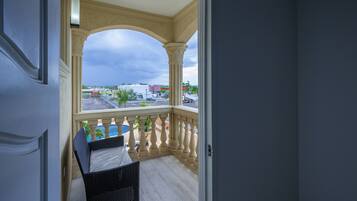 Deluxe Double or Twin Room, Garden View | Balcony