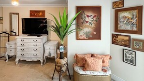TV - St Augustine's Stays - Stone Bay (Broadstairs)