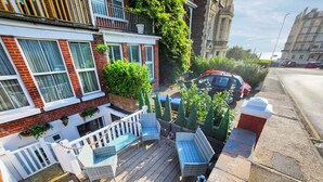 Terrace/patio - St Augustine's Stays - Stone Bay (Broadstairs)