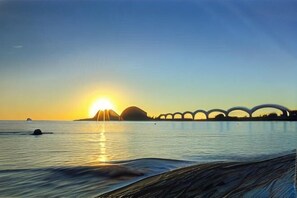 ชายหาด