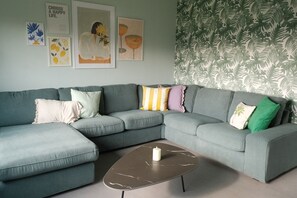 Fernseher, Tischtennisplatte