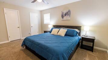 3 camere, una scrivania, ferro/asse da stiro, Wi-Fi