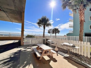 公寓式客房, 多张床, 热水浴缸 (Crystal Shores West 707) | 客房景观
