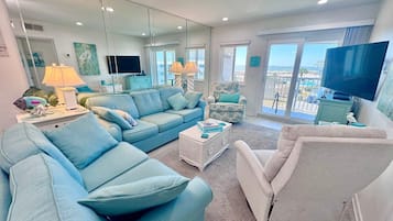 House, Multiple Beds, Balcony, Ocean View (Gulf Shores Plantation 1304) | Living area
