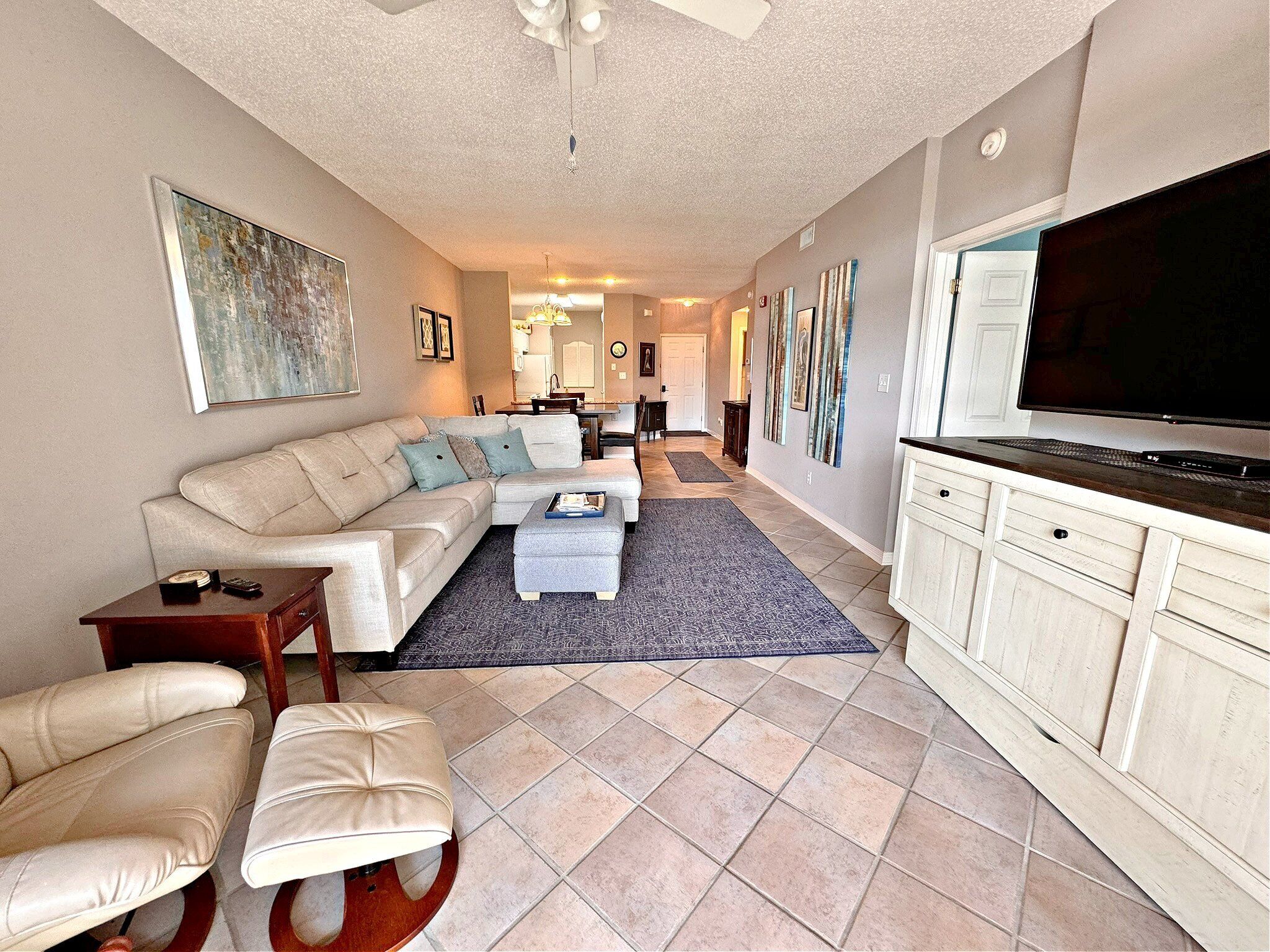 Condo, Multiple Beds, Balcony, Golf View (Sweet Tee at Cypress Point A104) | Living area