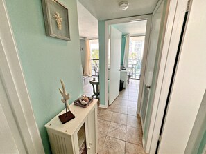 Interior - Gulf Shores Surf & Racquet Club (Gulf Shores)