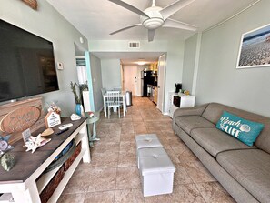 Bloc d'apartaments, 2 llits de matrimoni, balcó (Gulf Shores Surf & Racquet Club 306B) | Sala d'estar