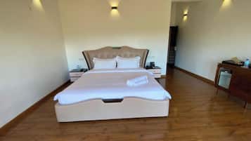 3 chambres, fer et planche Ă repasser, Wi-Fi, draps fournis